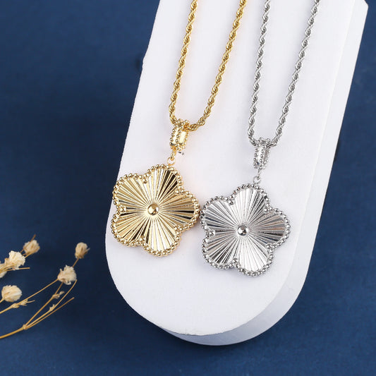 Luxury Stainless Steel Clover Pendant Necklace – 45cm/60cm Chain, Laser-Cut Jewelry